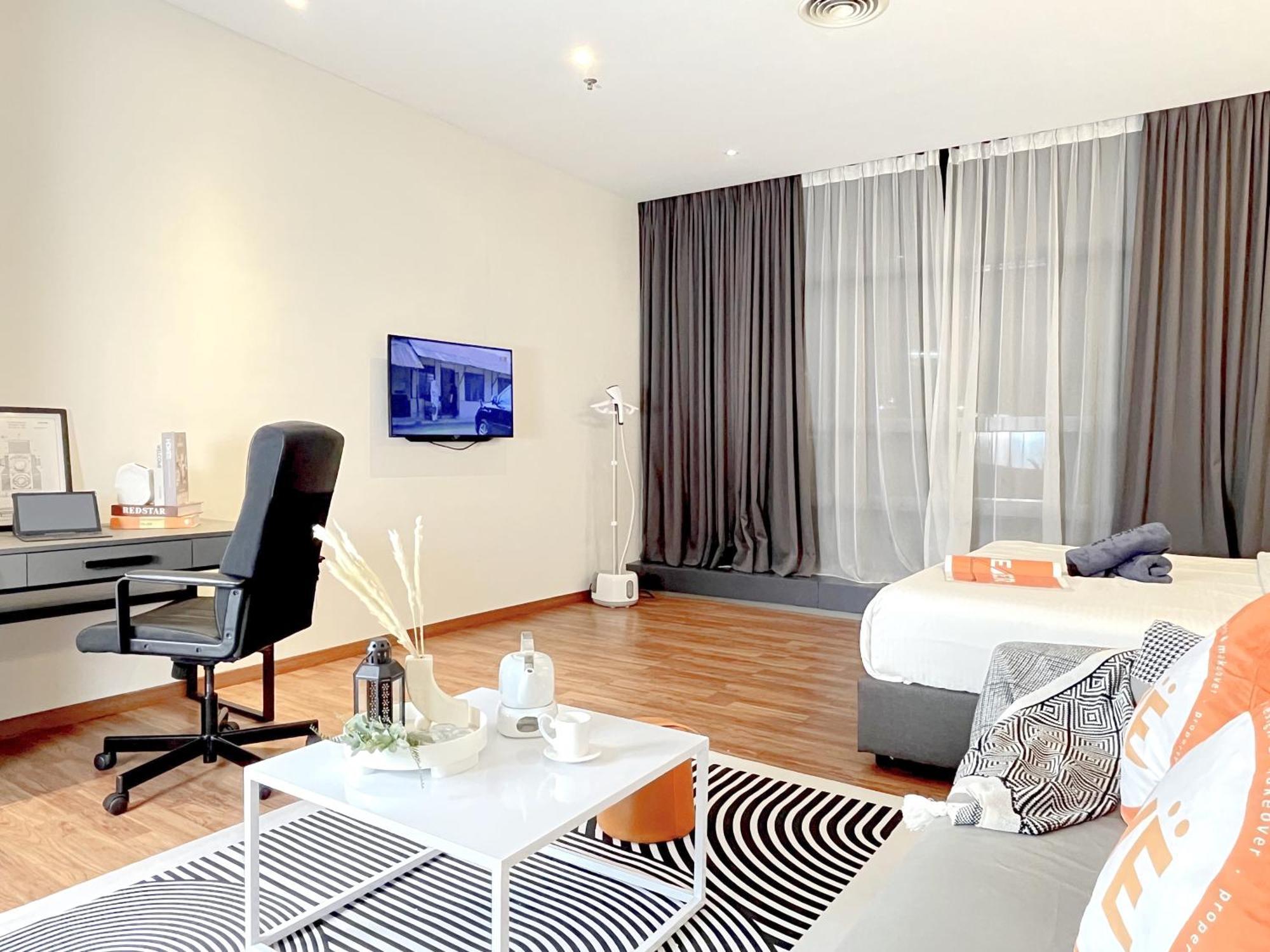The Collins - Bangsar Trade Centre Apartment *
